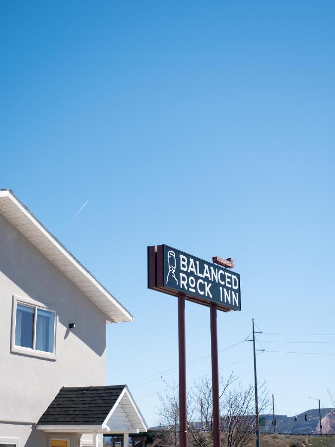 Balanced Rock Inn Фрута Экстерьер фото